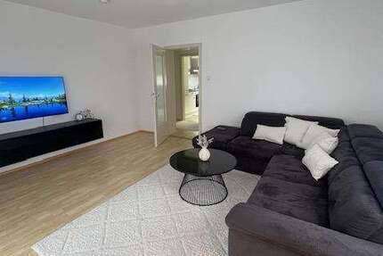 Wohnung Augsburg Haunstetten-Siebenbrunn - 3 Zimmer, 74 m&sup2;, 890&euro; | Angebot:27024002