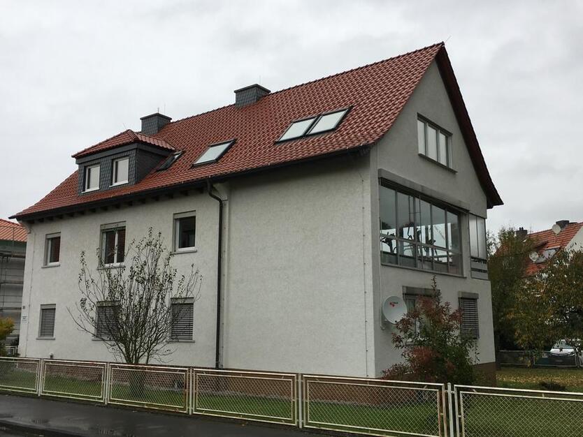 komplett neu renovierte 4 Zimmer DG-Wohnung in Sontra Innenstadt
