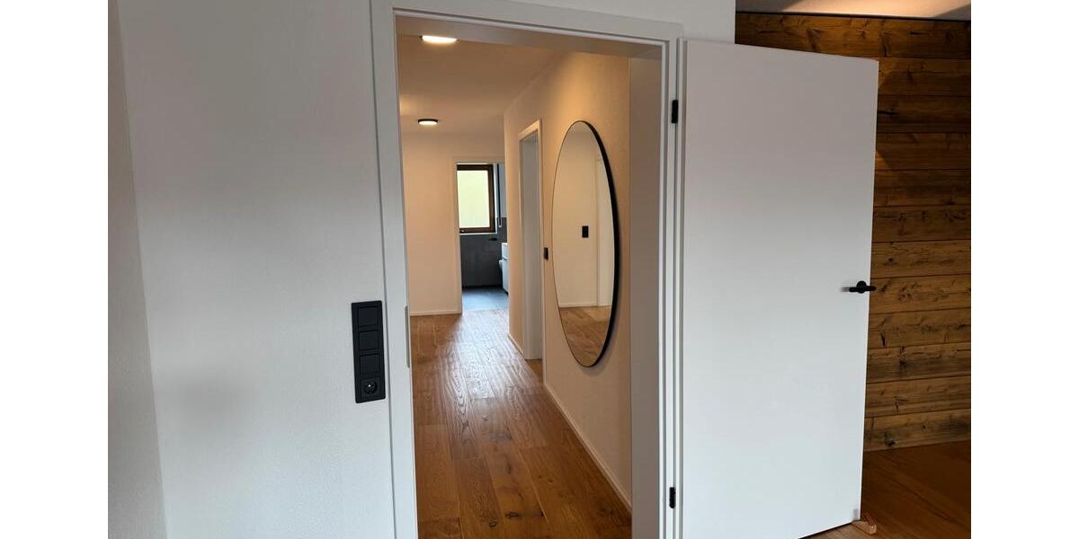 Dachgeschoßwohnung Auenwald - 4 Zimmer, 133 m&sup2;, 1.490&euro; | Angebot:26288235