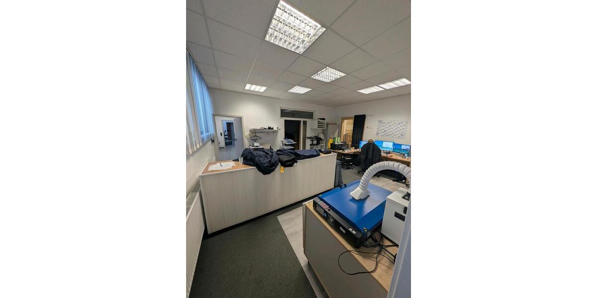 Gewerbeobjekt Hallstadt - 2.200&euro; | Angebot:25884374