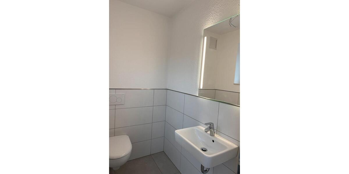 Etagenwohnung Westerrönfeld - 3 Zimmer, 125 m&sup2;, 1.500&euro; | Angebot:23294617