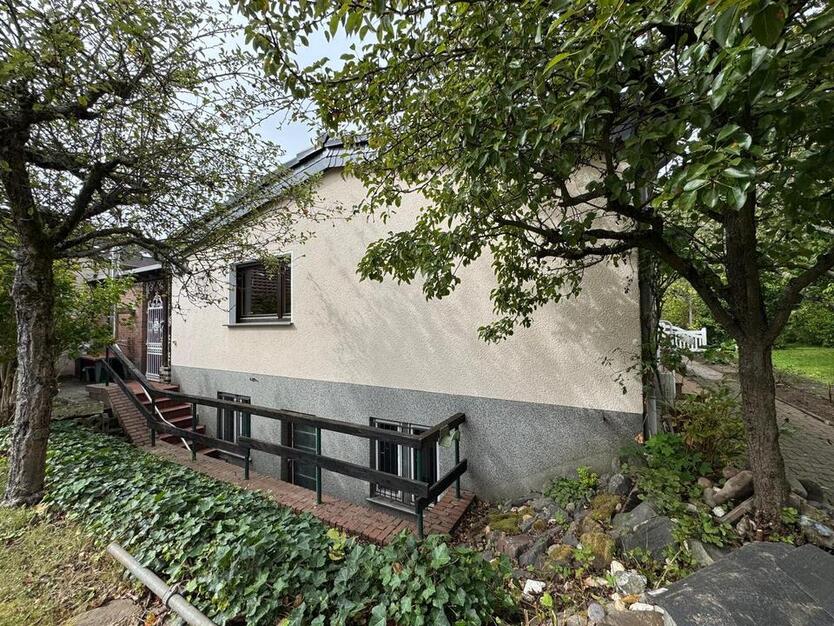 HAUS RÄUME für HOMEOFFICE LAGER GARTEN in Lev- Rheindorf zimmer