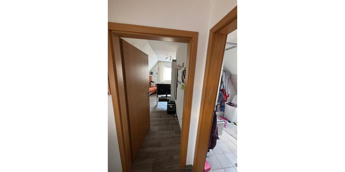 Dachgeschoßwohnung Bünde - 1.5 Zimmer, 33 m&sup2;, 330&euro; | Angebot:24804556