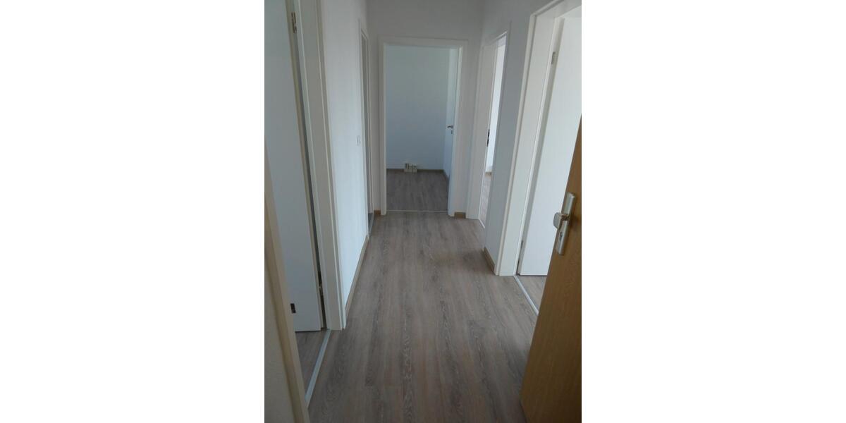 Dachgeschoßwohnung Magdeburg Diesdorf - 3 Zimmer, 60 m&sup2;, 455&euro; | Angebot:26406856