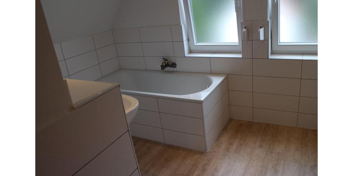 Einfamilienhaus Hambühren - 5 Zimmer, 100 m&sup2;, 1.200&euro; | Angebot:26607172