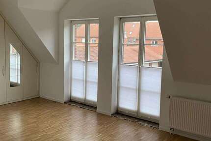 Wohnung Isernhagen Kircher Bauerschaft - 3 Zimmer, 134 m&sup2;, 1.720&euro; | Angebot:24972393
