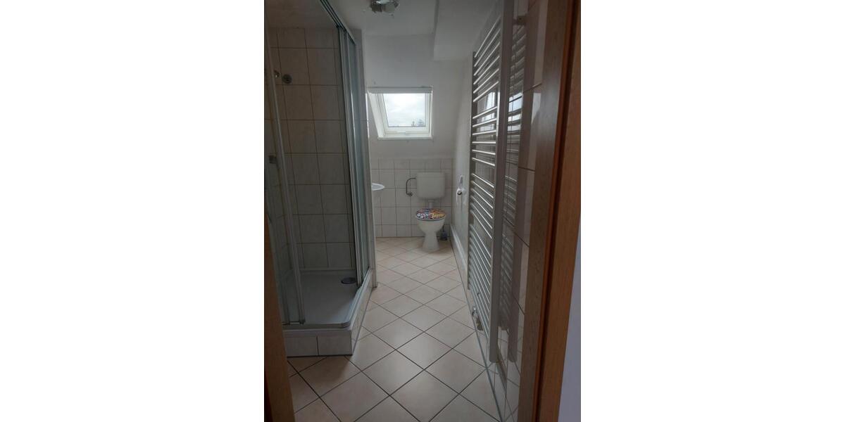 Dachgeschoßwohnung Braunsbedra - 2 Zimmer, 37 m&sup2;, 275&euro; | Angebot:24769932