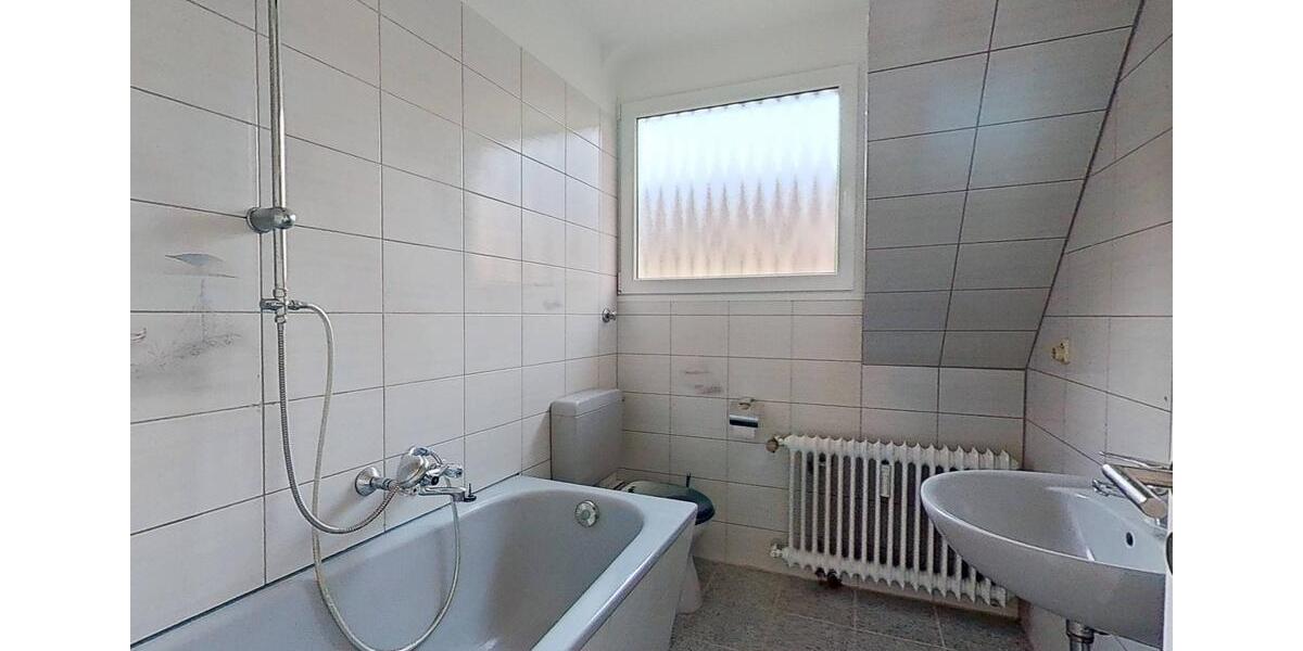 Etagenwohnung Solingen - 3 Zimmer, 70 m&sup2;, 635&euro; | Angebot:23601122