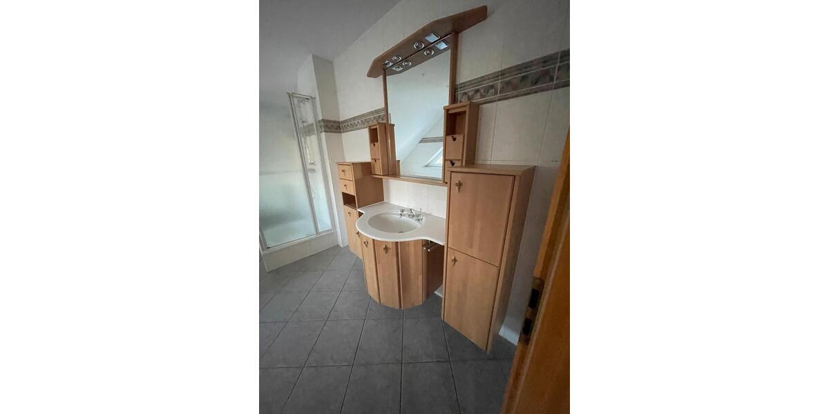Dachgeschoßwohnung Tangerhütte - 4 Zimmer, 160 m&sup2;, 1.000&euro; | Angebot:26461435