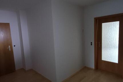 Wohnung Riesa - 2 Zimmer, 67 m&sup2;, 573&euro; | Angebot:25414675