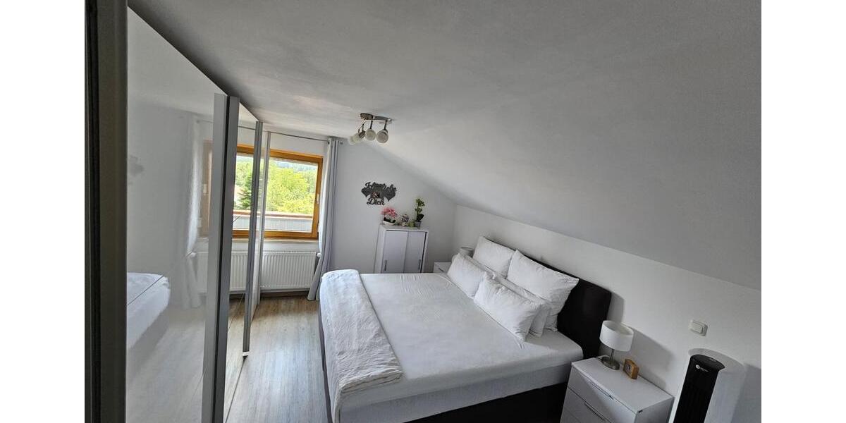 Dachgeschoßwohnung Spiegelau - 2 Zimmer, 65 m&sup2;, 450&euro; | Angebot:26025718