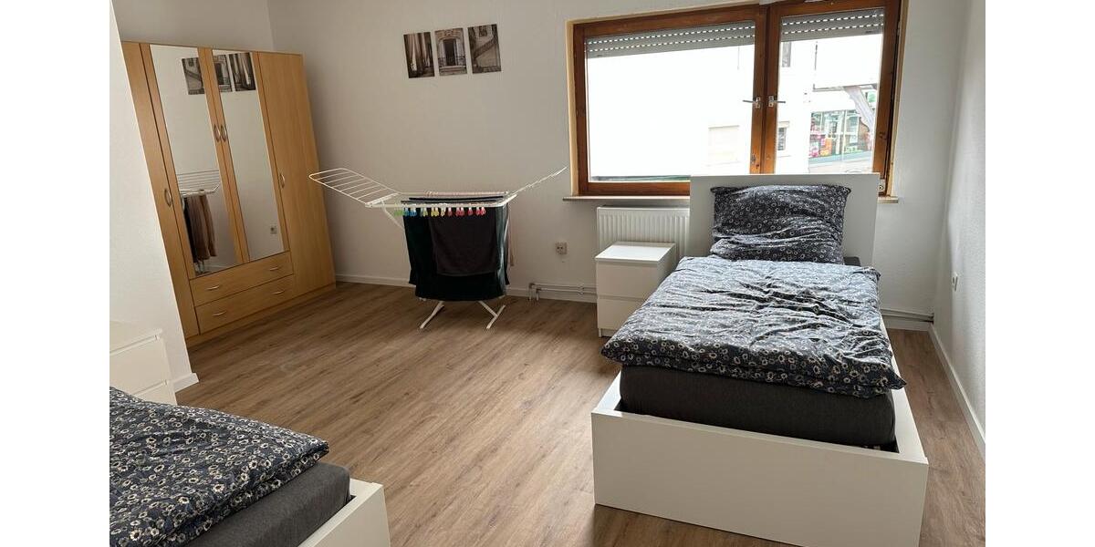 Monteur-WohnungMonteur-Zimmer im Zentrum Gladenbachs 9 zimmer