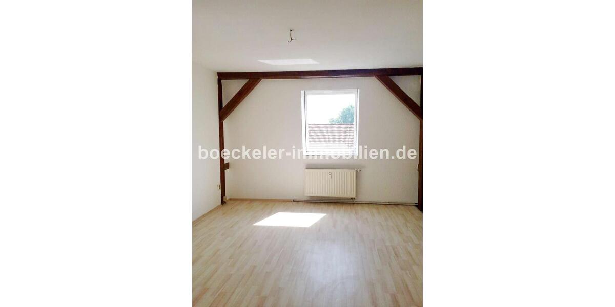 Etagenwohnung Naumburg (Saale) - 3 Zimmer, 93 m&sup2;, 510&euro; | Angebot:23567970