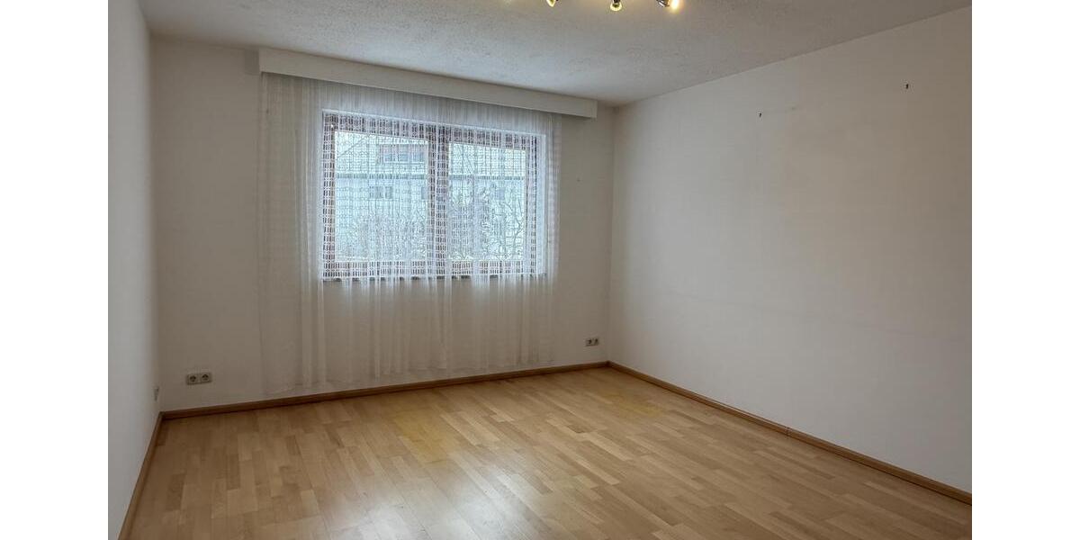Einfamilienhaus Nürnberg Holzheim - 6 Zimmer, 200 m&sup2;, 2.200&euro; | Angebot:24715191