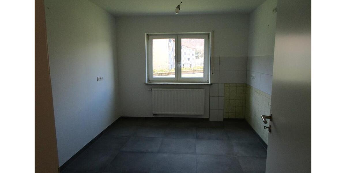 Erdgeschoßwohnung Bad Brückenau - 4 Zimmer, 106 m&sup2;, 636&euro; | Angebot:26067058