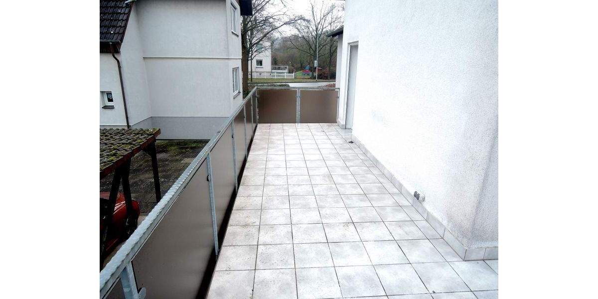 Top gepflegte und helle Etagenwohnung mit Einbauküche, Balkon und Gartennutzung nahe der Innenstadt 3 zimmer