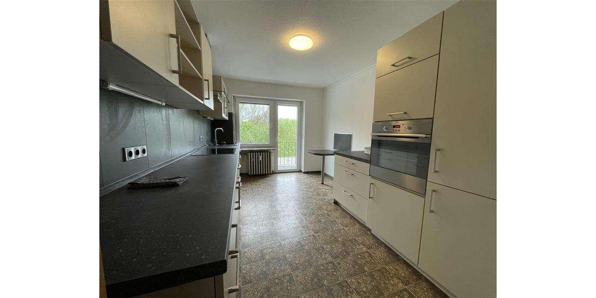 Etagenwohnung Hermeskeil - 4 Zimmer, 103 m&sup2;, 800&euro; | Angebot:26676352