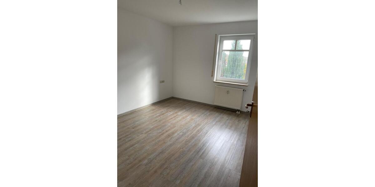 Etagenwohnung Wunsiedel - 3 Zimmer, 80 m&sup2;, 600&euro; | Angebot:24802597