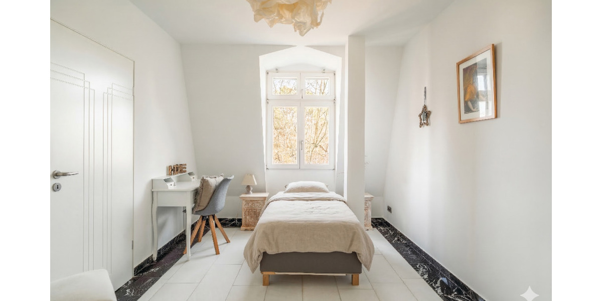 Etagenwohnung Potsdam Berliner Vorstadt - 5 Zimmer, 202 m&sup2;, 3.500&euro; | Angebot:25709725