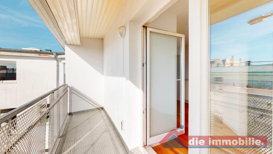 Dachgeschoßwohnung Magdeburg - 4 Zimmer, 142 m&sup2;, 1.065&euro; | Angebot:24257666