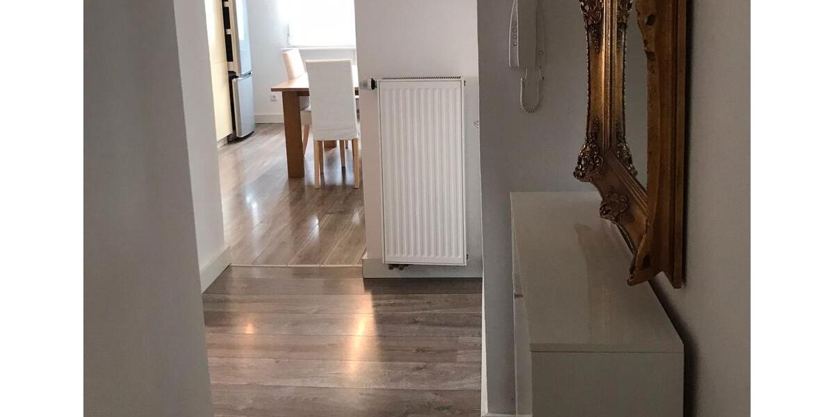 Dachgeschoßwohnung Langenfeld (Rheinland) - 2 Zimmer, 50 m&sup2;, 550&euro; | Angebot:26532481