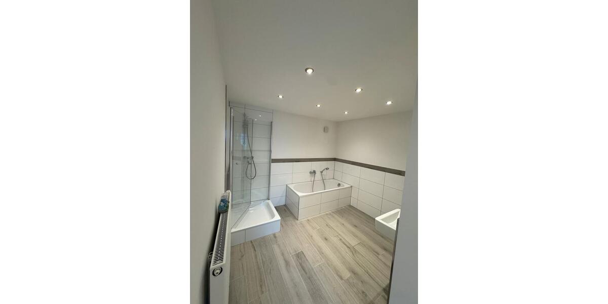 Erdgeschoßwohnung Geisenfeld - 3 Zimmer, 100 m&sup2;, 1.450&euro; | Angebot:24365608