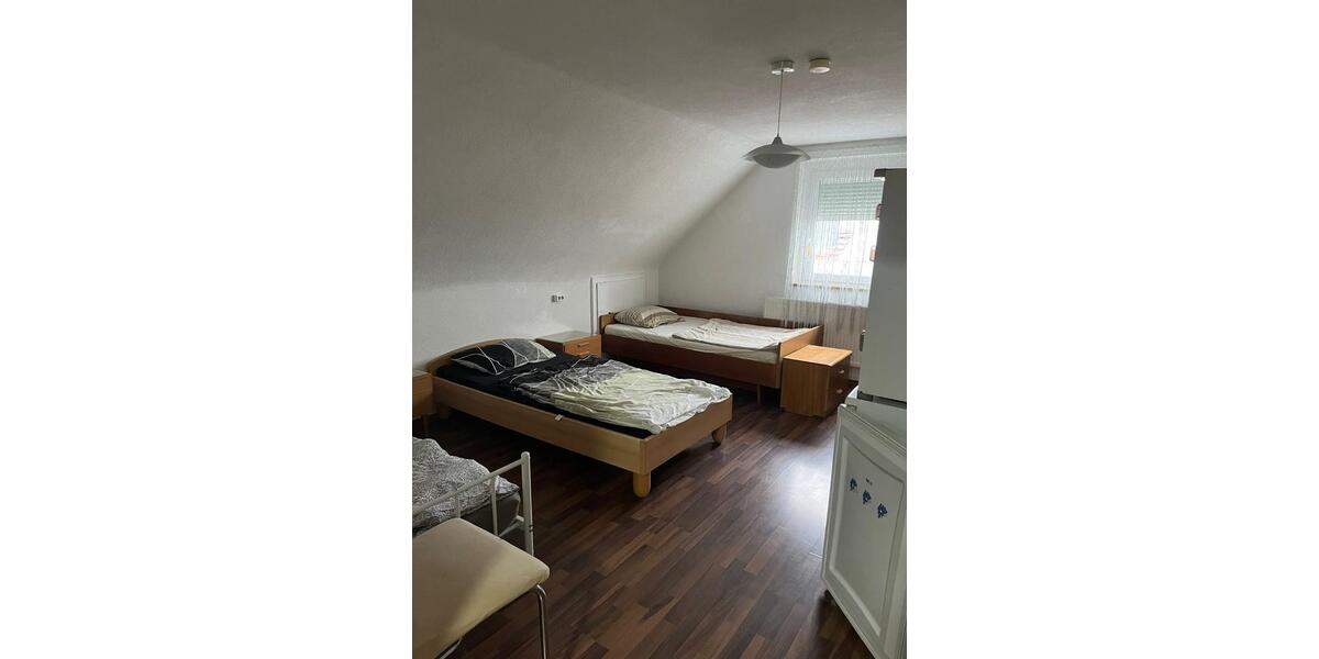 Wohnen auf Zeit Aalen - 4 Zimmer, 110 m&sup2;, 12&euro; | Angebot:24660794