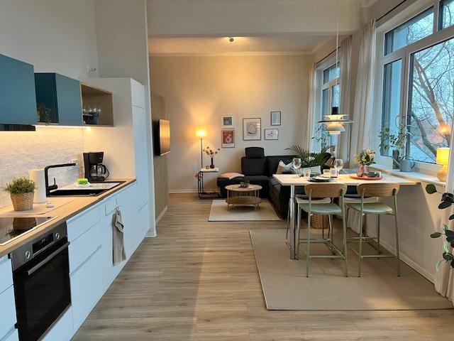 Wohnen auf Zeit Oldenburg Bürgeresch - 1.5 Zimmer, 68 m&sup2;, 1.350&euro; | Angebot:26615171