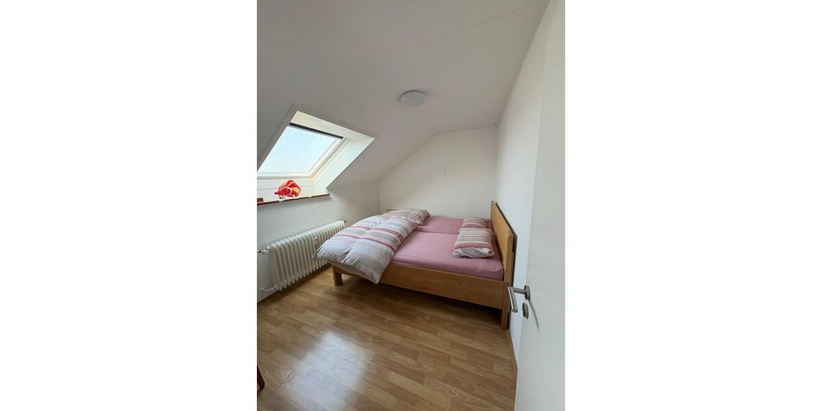 Dachgeschoßwohnung Aalen Attenhofen - 3 Zimmer, 68 m&sup2;, 620&euro; | Angebot:25642650