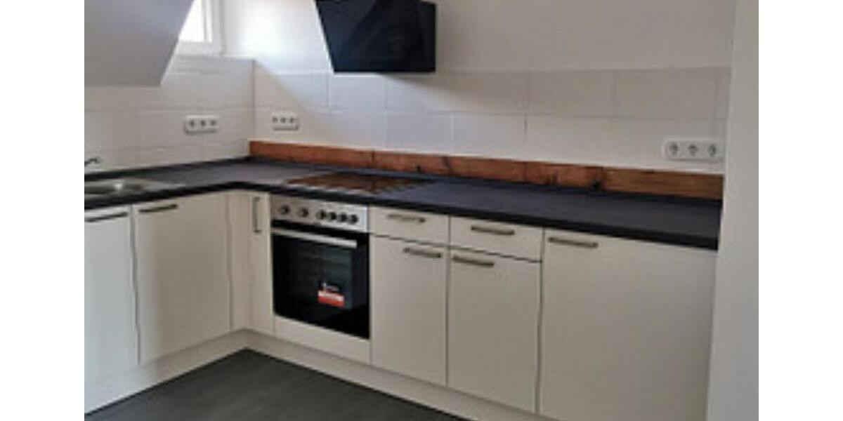 Dachgeschoßwohnung Einbeck - 4 Zimmer, 85 m&sup2;, 590&euro; | Angebot:25779790