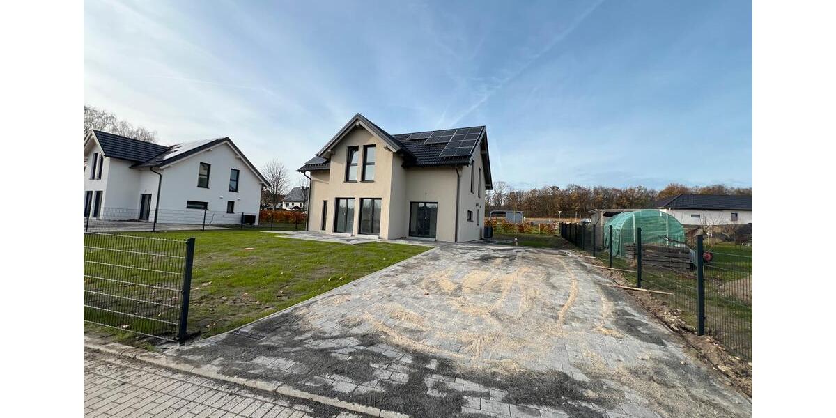 Einfamilienhaus Haselbachtal - 5 Zimmer, 135 m&sup2;, 2.100&euro; | Angebot:23698201