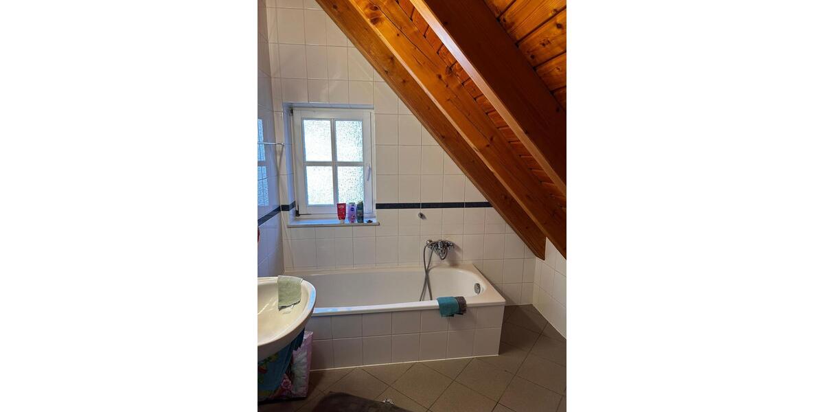 Einfamilienhaus Fritzlar - 2 Zimmer, 64 m&sup2;, 525&euro; | Angebot:26048019