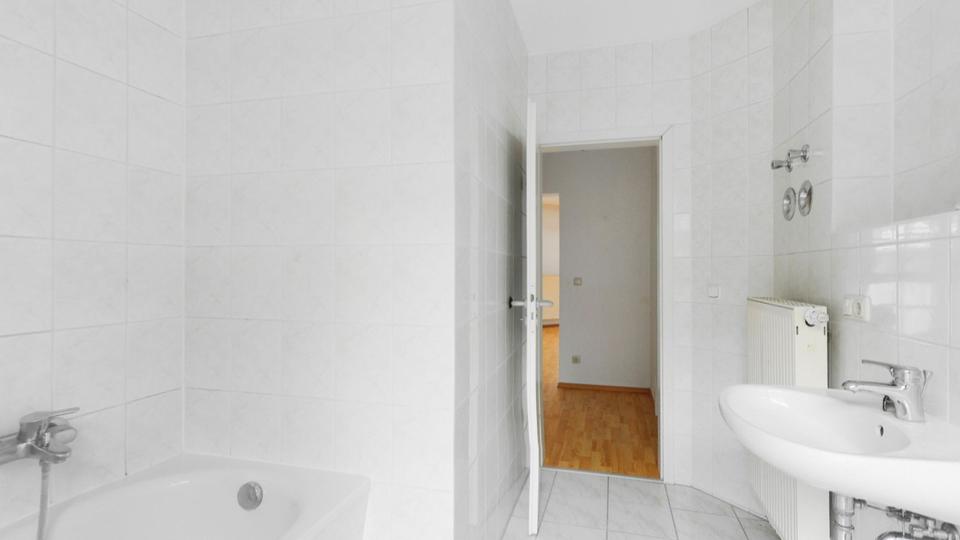 Wohnung mit 3 Zimmern - 2 Balkonen - 1 Carport 3 zimmer