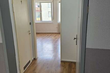 Wohnung Ludwigshafen am Rhein Mitte - 1 Zimmer, 36 m&sup2;, 500&euro; | Angebot:27050041