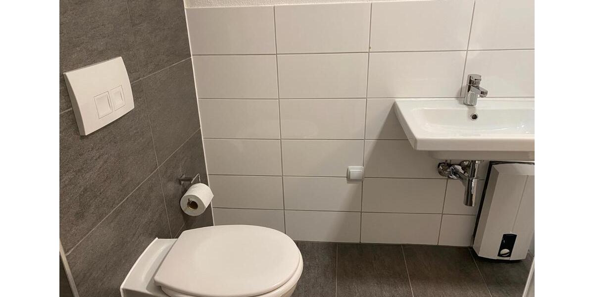 Dachgeschoßwohnung Kirchen (Sieg) - 1 Zimmer, 30 m&sup2;, 340&euro; | Angebot:26144545