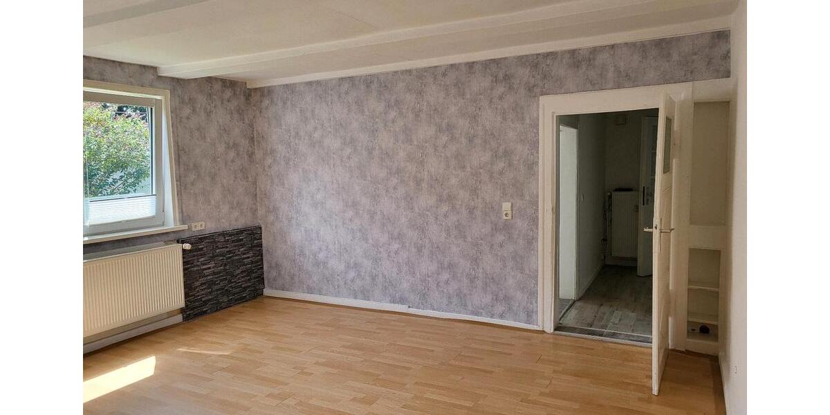 Erdgeschoßwohnung Lehrte - 4 Zimmer, 820&euro; | Angebot:23410219