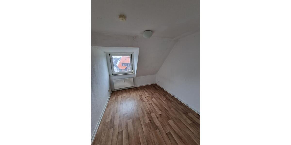 Dachgeschoßwohnung Braunschweig Lehndorf-Watenbüttel - 3 Zimmer, 45 m&sup2;, 400&euro; | Angebot:25169140