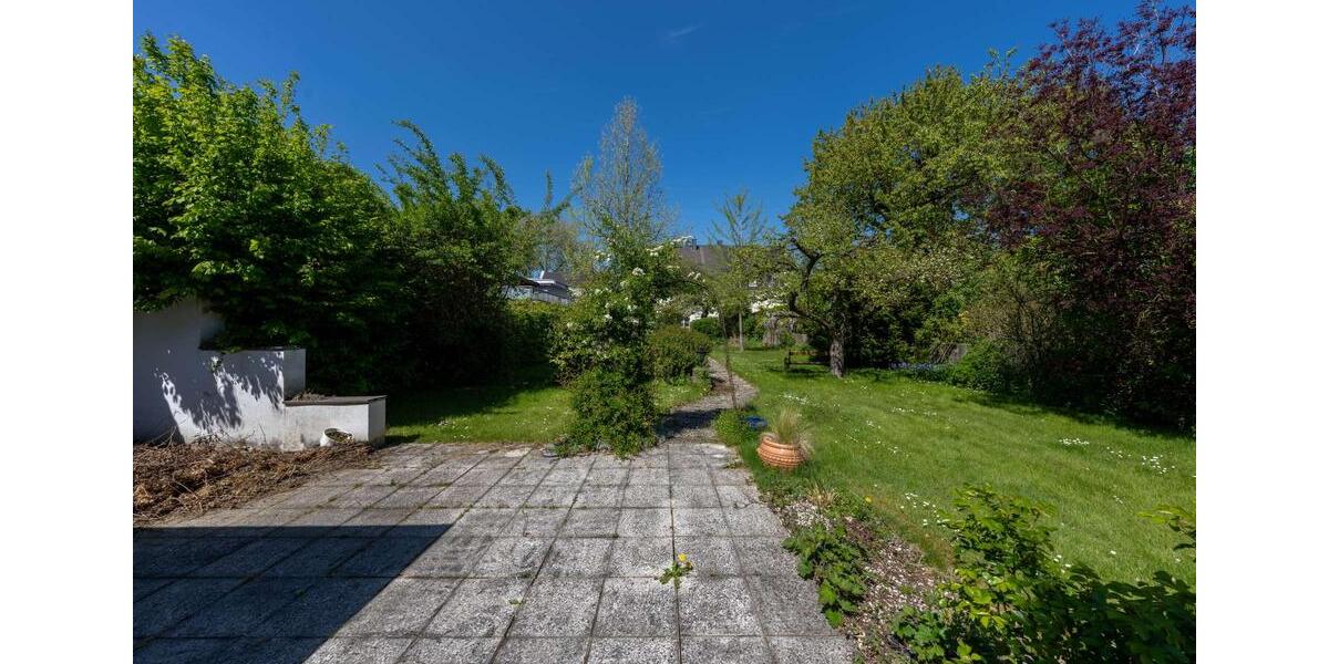 Etagenwohnung Lünen - 3 Zimmer, 107 m&sup2;, 856&euro; | Angebot:26636035