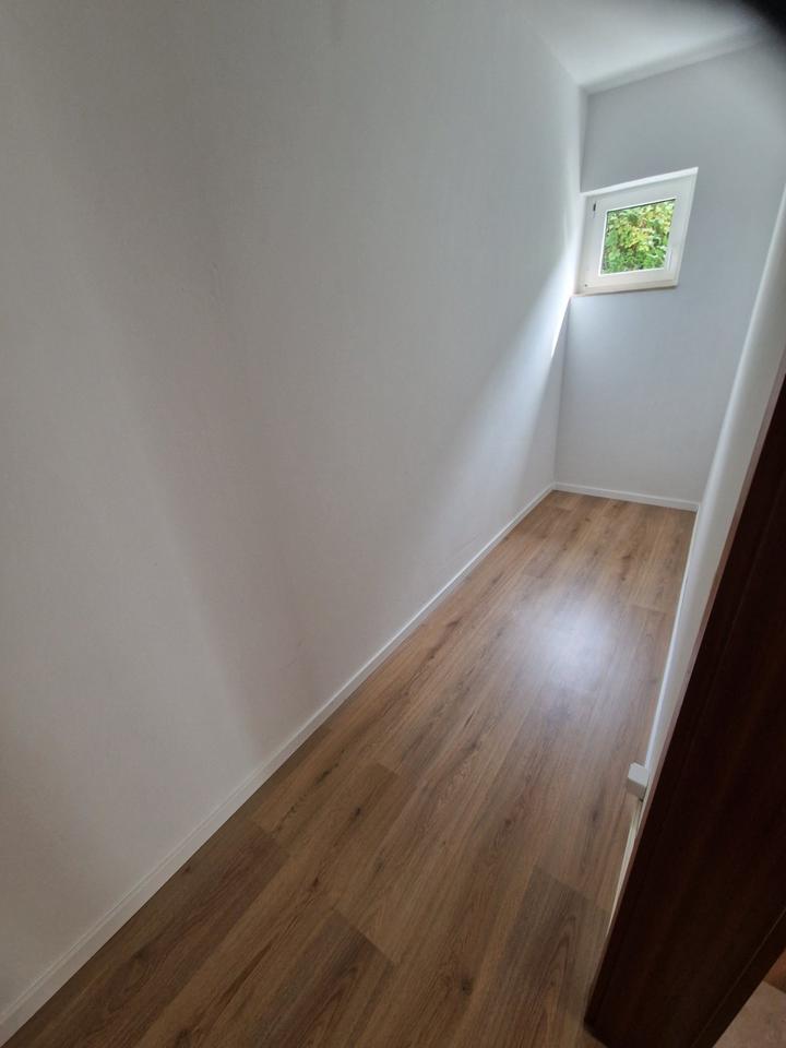 Freundliche, neu renovierte 3 Zimmer Wohnung