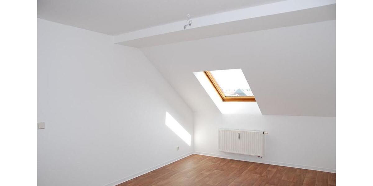 Dachgeschoßwohnung Chemnitz Kapellenberg - 2 Zimmer, 63 m&sup2;, 390&euro; | Angebot:26682187