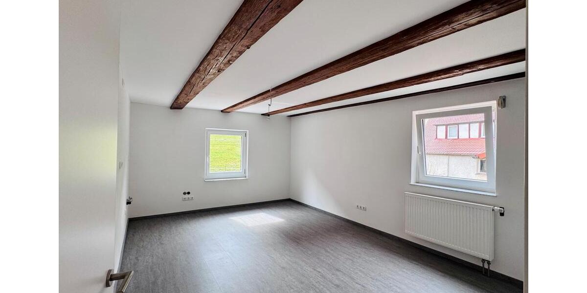 Etagenwohnung Kirchensittenbach - 5 Zimmer, 187 m&sup2;, 1.480&euro; | Angebot:26040539