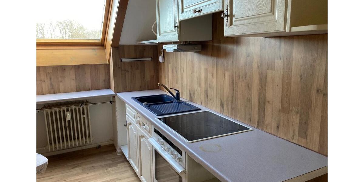 Dachgeschoßwohnung Wolfsburg - 3 Zimmer, 64 m&sup2;, 500&euro; | Angebot:25964911