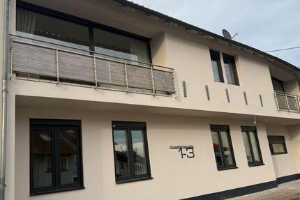 Schöne Wohnung in ruhiger und zentraler Lage von Oberthal zimmer