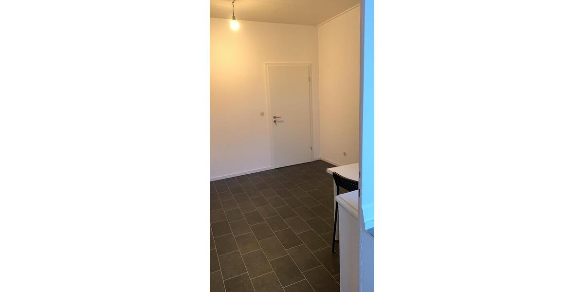 Möbliertes WG-Zimmer zentral in Duisburg! 4 zimmer