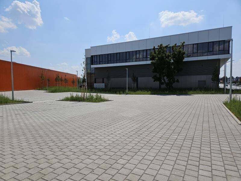 TOP: Repräsentative Neubauflächen in frequentierter Sichtlage in Nürnberg - Höfen zimmer