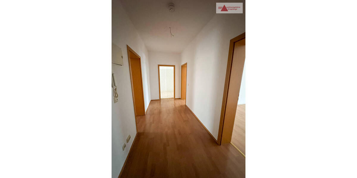 Etagenwohnung Aue Aue - 5 Zimmer, 141 m&sup2;, 700&euro; | Angebot:26156692