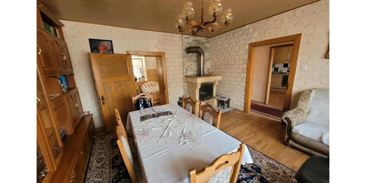 Etagenwohnung Völklingen - 5 Zimmer, 140 m&sup2;, 950&euro; | Angebot:26417187