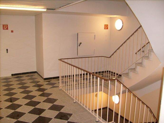 Gewerbeobjekt Buxtehude - 7 Zimmer, 165 m&sup2;, 1.780&euro; | Angebot:26733465
