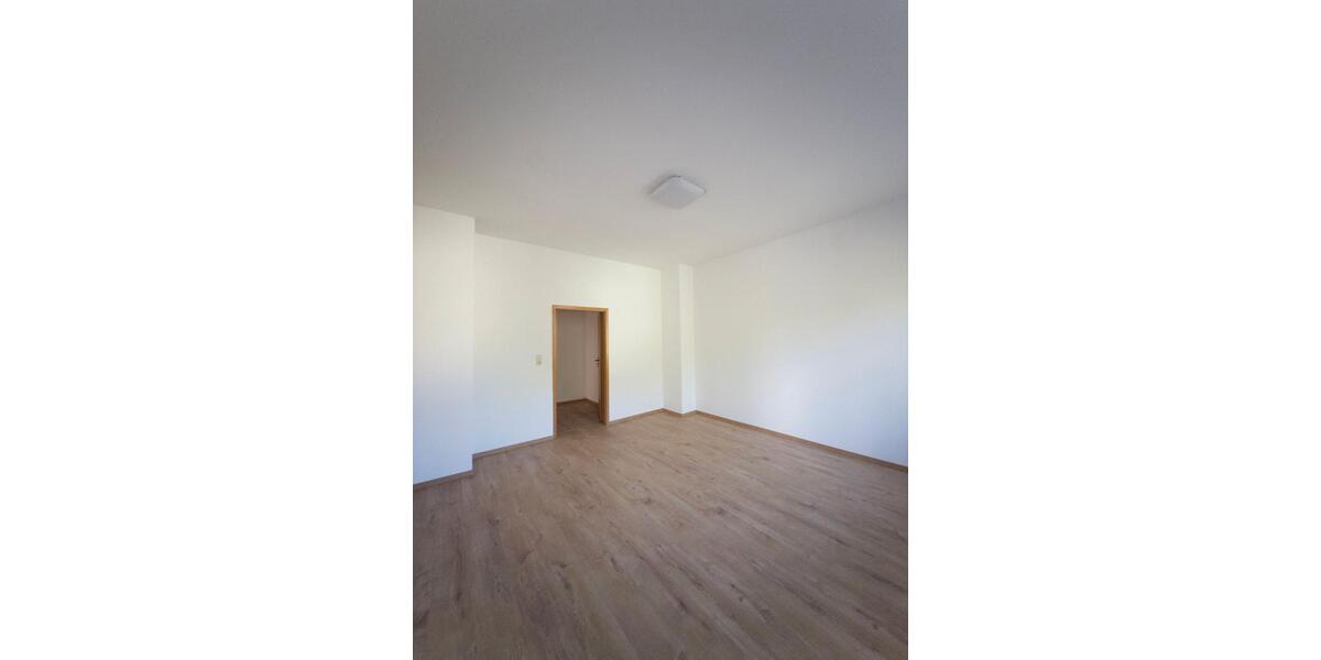 Etagenwohnung Schneeberg - 3 Zimmer, 80 m&sup2;, 500&euro; | Angebot:26646093