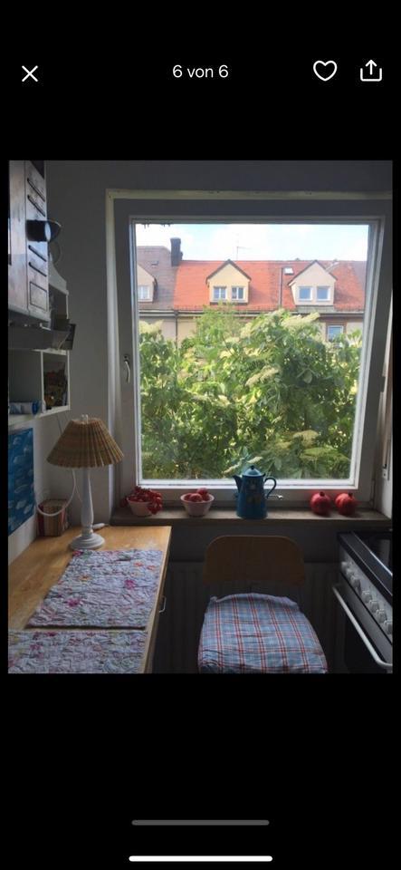 WG Zimmer in Frauen WG hell zum Innenhof ab 1.10. Nähe Romanplatz